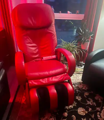 Selling a massage electrical chair in excellent well maintained working condition. Bought new from t...