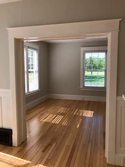 Spacious, Character 2 bedroom, 1 bath duplex apartment