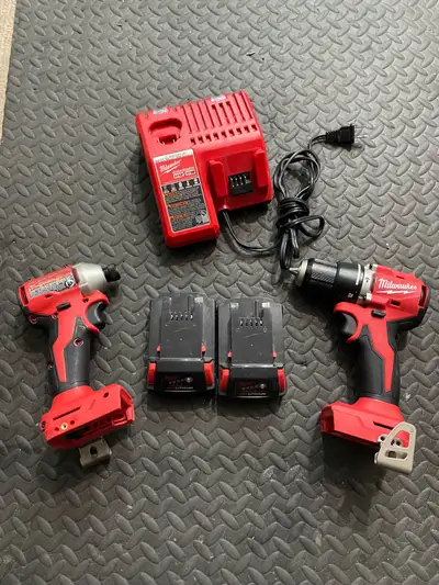 Milwaukee Drill/Impact/charger set m18, View more