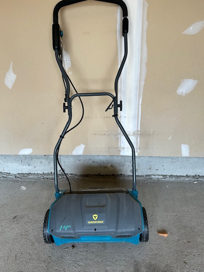 Yardworks 14" Electric Dethatcher