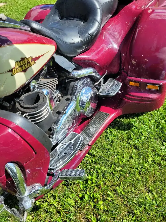 Harley-Davidson Ultra Classic Trike and Trailer in Touring in Edmonton - Image 9