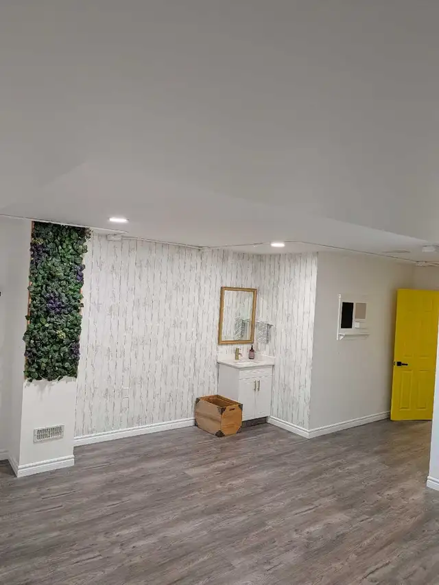 Space for Rent in Commercial & Office Space for Rent in Oakville / Halton Region - Image 2