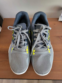Runner(shoes)