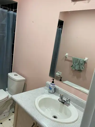 Furnished Room for rent in Brampton on upper floor for girls $1000 in sharing /$650 for single girl...