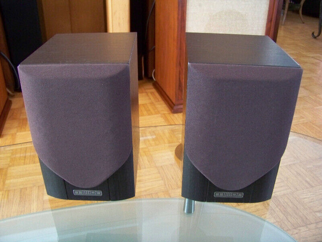 Mission M30i Speakers, CONSIDERING TRADES in Speakers in Gatineau