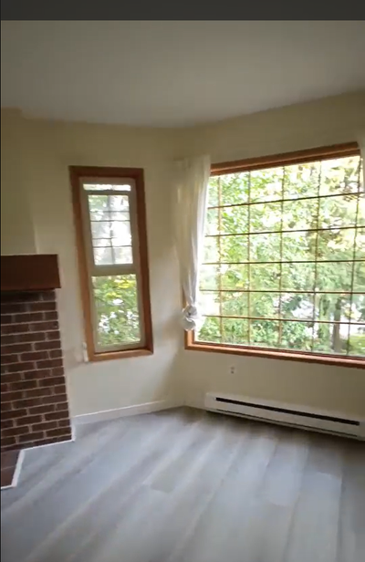 Full sublease available. The unit includes two bedrooms, one den, one storage room, and one balcony,...