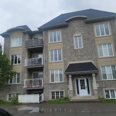 CONDO À LOUER A MIRABEL( 4 1/2)