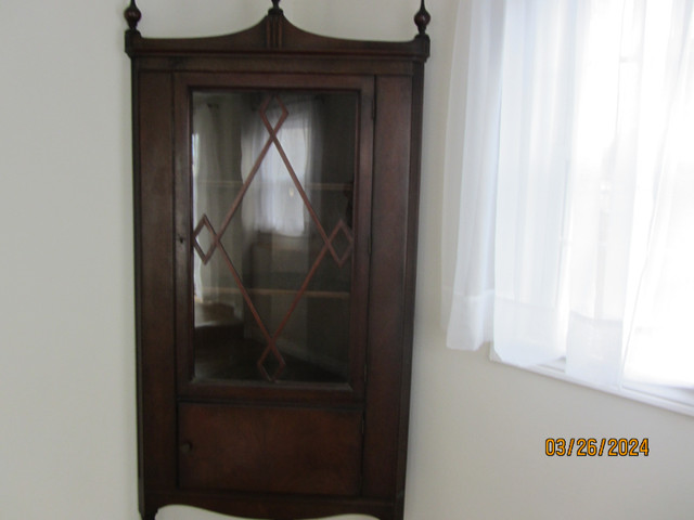 Antique walnut  corner display cabinet in Hutches & Display Cabinets in St. Catharines - Image 2
