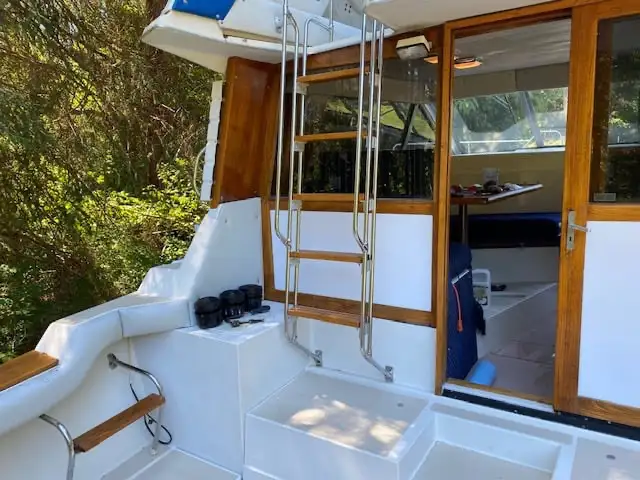 Open to offers or Trades 1987 Bayliner 3460 in Powerboats & Motorboats in Comox / Courtenay / Cumberland - Image 9
