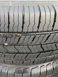  Michelin defender 205/70 R15 tires