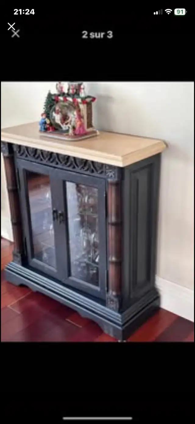 Buffet vintage/ Dessus en  pierre in Hutches & Display Cabinets in Québec City - Image 2