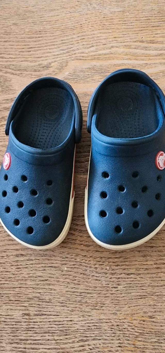 Toddler Crocs Size 8 / 9 in Other in Kitchener / Waterloo