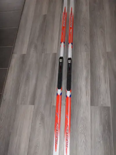 MADSHUS Ultra Touring 205cm Skis With SALOMON NNN Bindings, View more