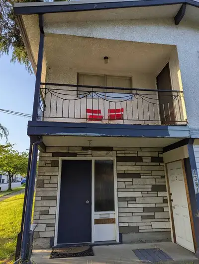 For Rent - $3,800 - Good house in a good location (VANCOUVER)