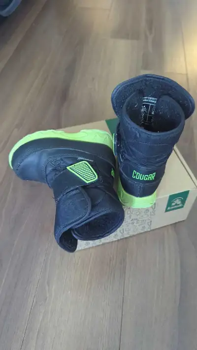 Cougar Winter Boots - Size 7, View more