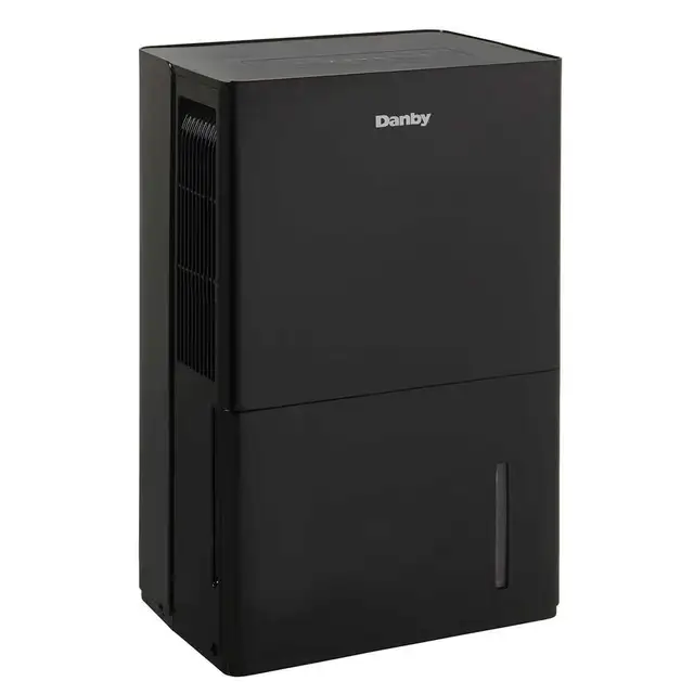Danby DDR050BLPBDB-ME 50 Pint 3,000 Sq. Ft. Energy  in General Electronics in Oshawa / Durham Region - Image 2