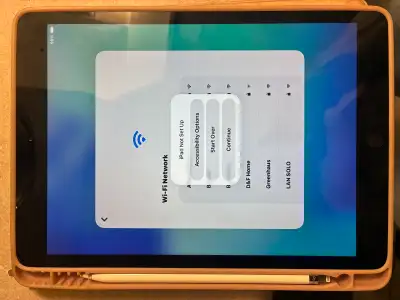Condition: 10/10 Comes with Apple Pencil, willing to send more pictures and videos. Storage: 128GB R...