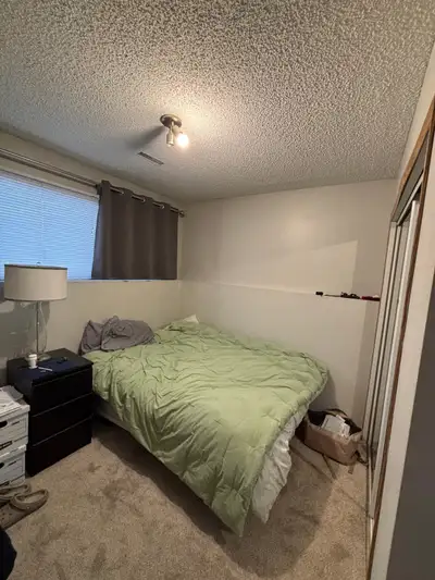 One bedroom available for girls Room in a apartment Rent for private room 500$ For sharing basis eac...