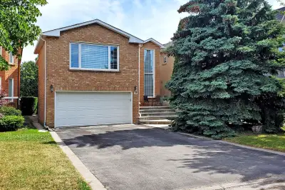 VIDEO TOUR!  Furnished room Yonge and Steeles Private Bathroom