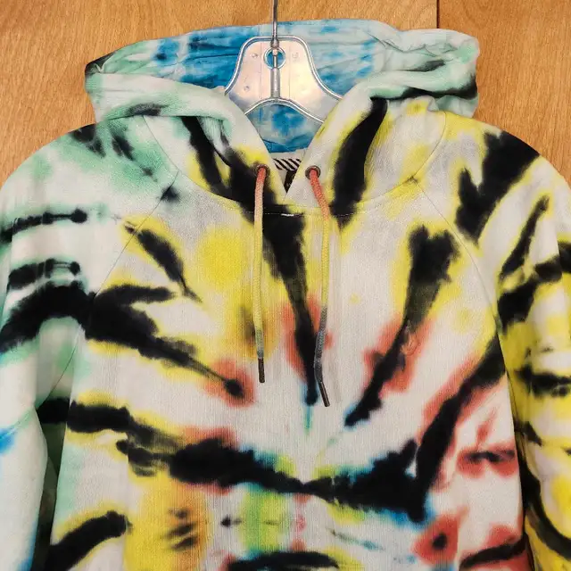 Volcom hoodie size medium62864744342785121
