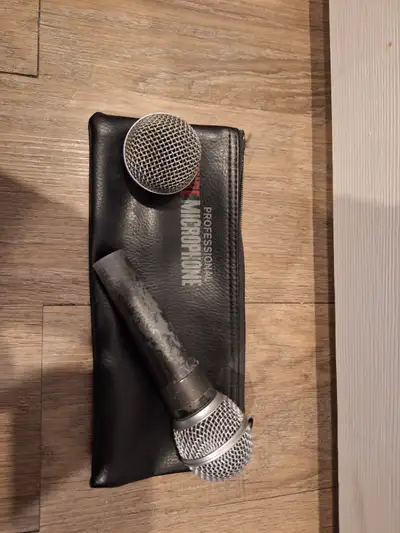 Shure SM58 USA microphone w/ case shipping available, View more