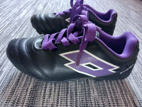 Chaussures à crampons de soccer LOTTO Striker - grandeur 13T