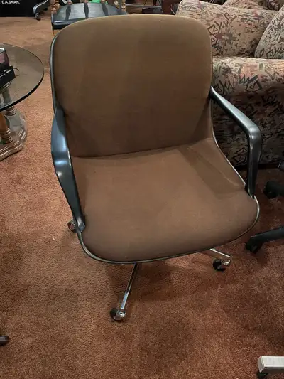  Vintage MCM Steelcase 451 Swivel Chair, View more