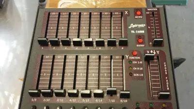 Lightronics TL1608 Light controller, View more