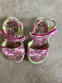 TOMS Toddler Sandals Size 6T
