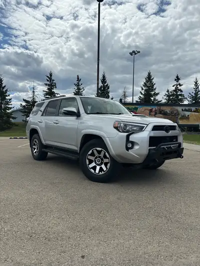 This TRD Off-Road edition 4Runner is in mint condition. Completely clean no-accident CarFax is avail...