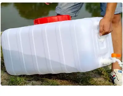 This brand new 110L plastic water storage tank is the perfect solution for emergency water supply or...