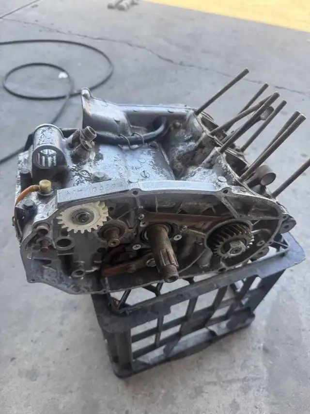 Wanted: Yamaha RD parts buke in Other in Saskatoon - Image 3