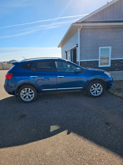 2011  Nissan Rogue 