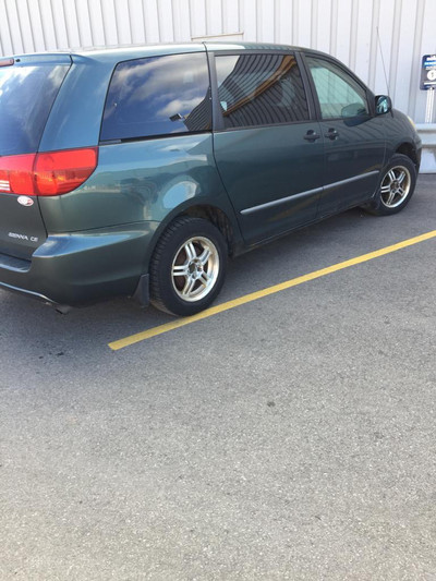 Toyota Sienna 2004 For Sale As Is