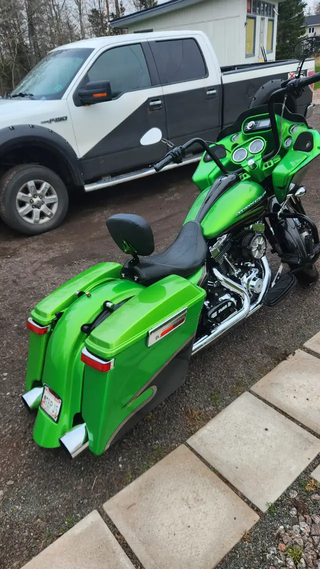 beauty  road glidefor sale in Touring in Charlottetown - Image 4