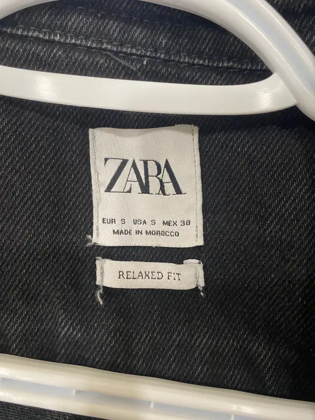 Zara Men's Black Jacket in Men's in Mississauga / Peel Region - Image 4