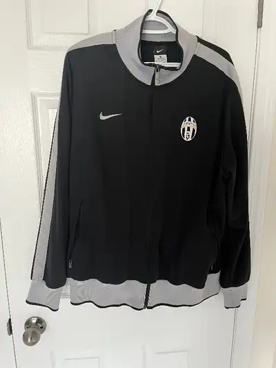 Nike- Juventus Zipup Sweater XL, View more