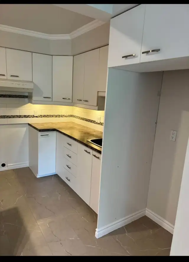 Très beau 3 1/3 rénové disponible immédiatement, Charlesbourg in Long Term Rentals in Québec City - Image 3