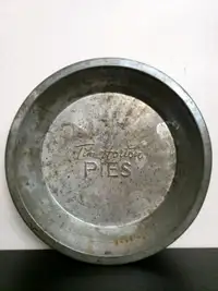 Vintage TIM HORTON'S 9 Inch Pie Plate Collectible
