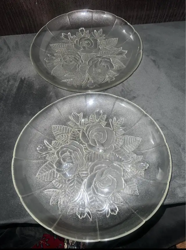Glass plates477739921357547522