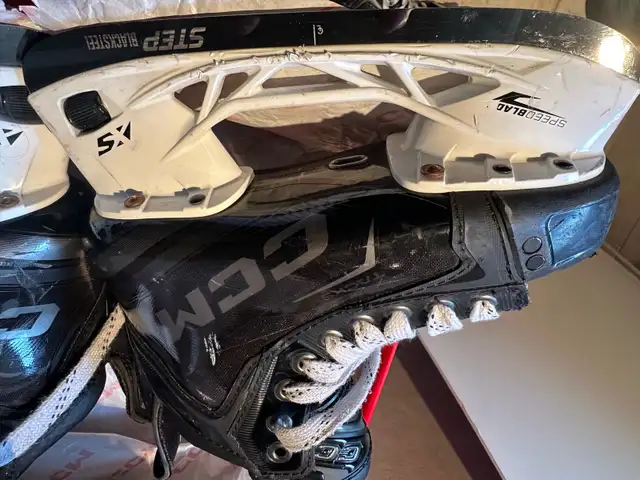 Kids Hockey Skates CCM XF Pro in Hockey in City of Toronto - Image 8