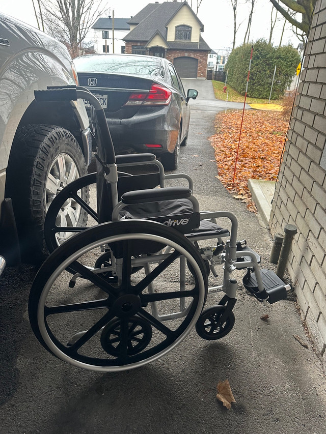 Drive wheelchair dans Santé et besoins spéciaux  à Ouest de l’Île - Image 2