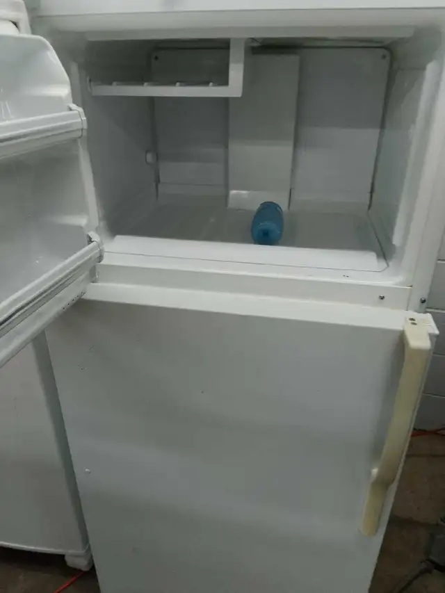cheap fridges $120 each  in Refrigerators in Kitchener / Waterloo - Image 9