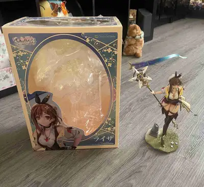 Opened Atelier Ryza 3 figure. Bought a little while’s ago on impulse. Opened and displayed in cabine...