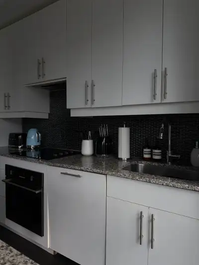 Condo Room for Rent – Downtown Toronto