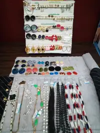 ****Costume Jewelry – from an estate ****