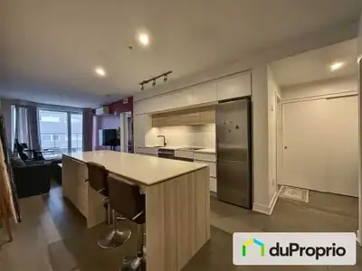 Modern 1BR Condo in Griffintown – Large Balcony | Arbora | No Commission Bright and modern 1-bedroom...