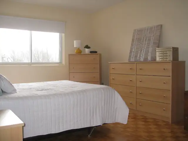 Grand 4 1/2 a Louer, Chauffe, Saint(St)-Leonard