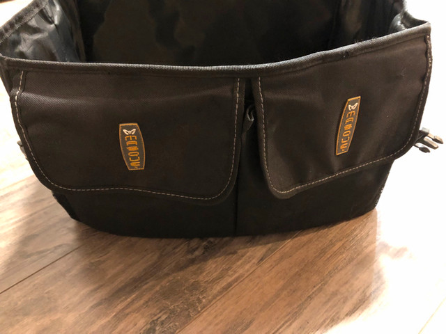 Rangement pour la voiture dans Autres pièces et accessoires  à Longueuil/Rive Sud - Image 2