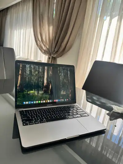 (2022)-Touch Bar-Excellent Condition, View more